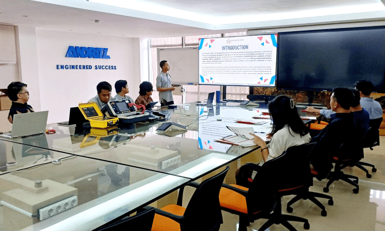 Product Showcase & Solutions Presentation